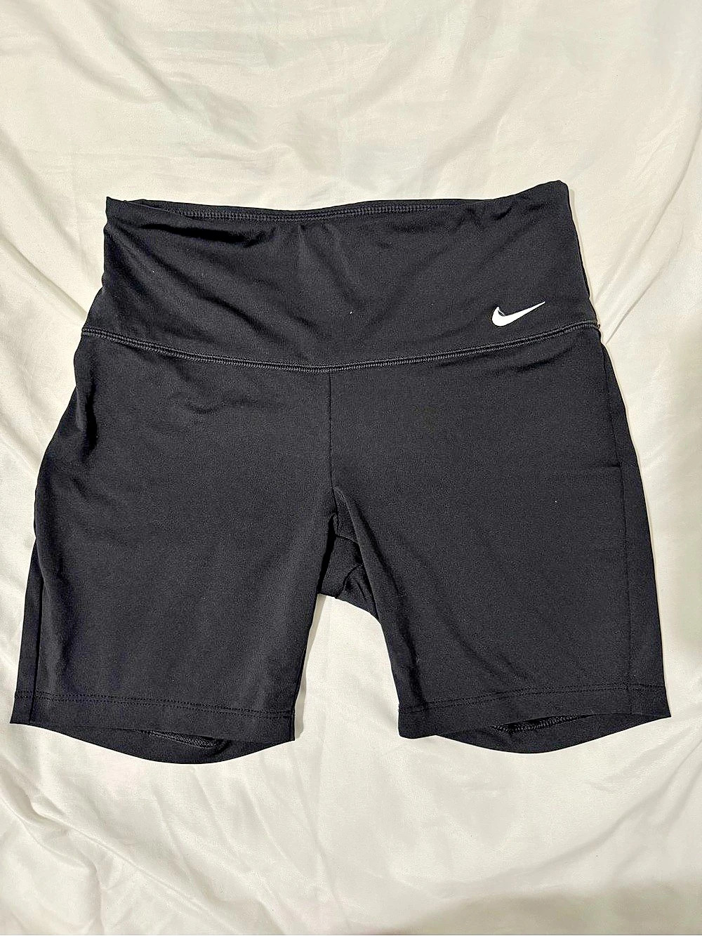 Nike Women'Small Athletic Shorts in Black Small Like New